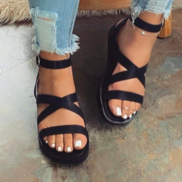 BAMBOO Shoes - Black Buckled Strappy Sandals